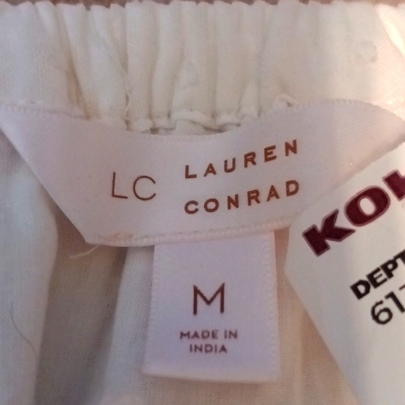Lauren Conrad blouse - Picture 2 of 7